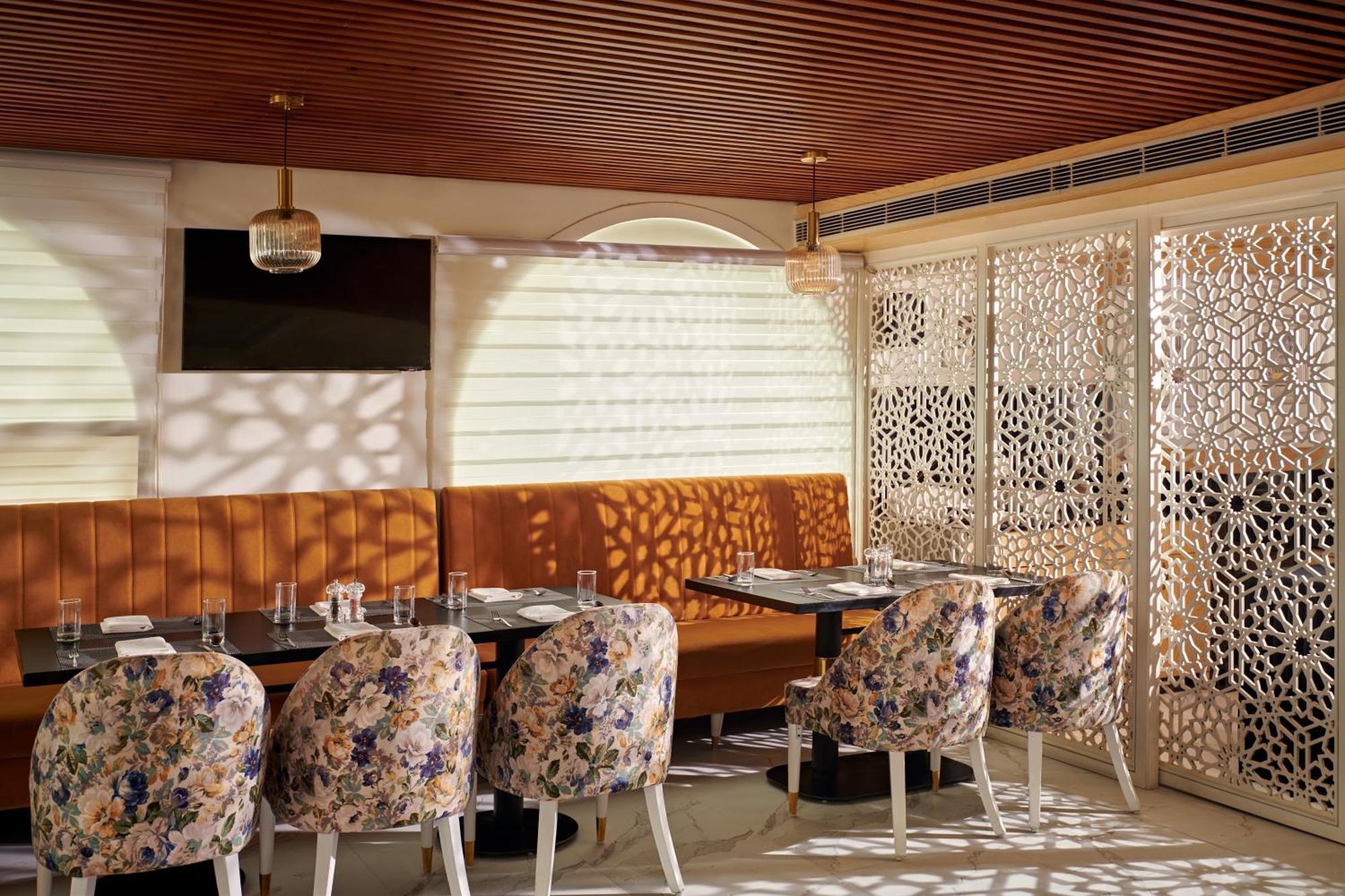 Deventure Sarovar Portico Patel Nagar New Delhi Exterior photo